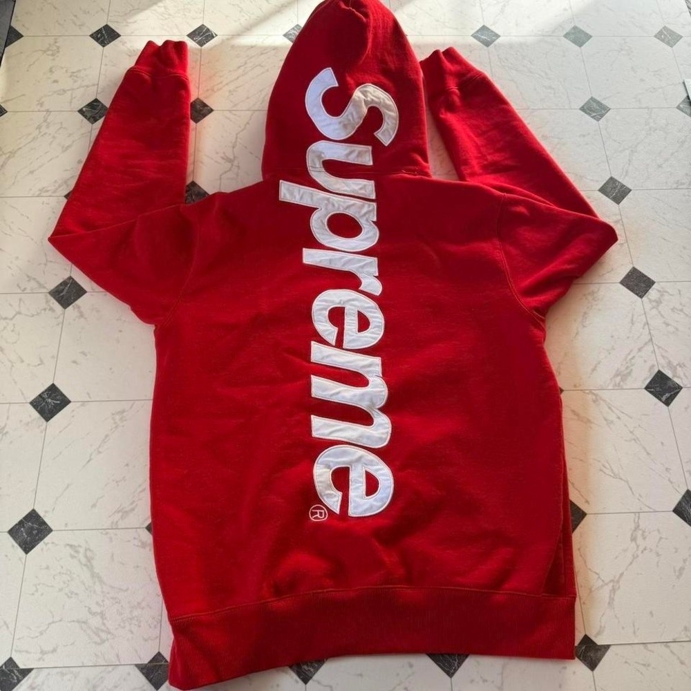 Supreme Red Vertical Logo Hoodie Pullover Sweatshirt Men's Large